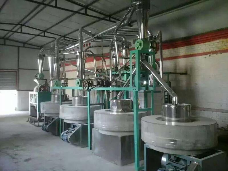 面粉加工设备厂家泗水锐佳机械为您介绍石磨面粉设备是如何调整面粉细度的